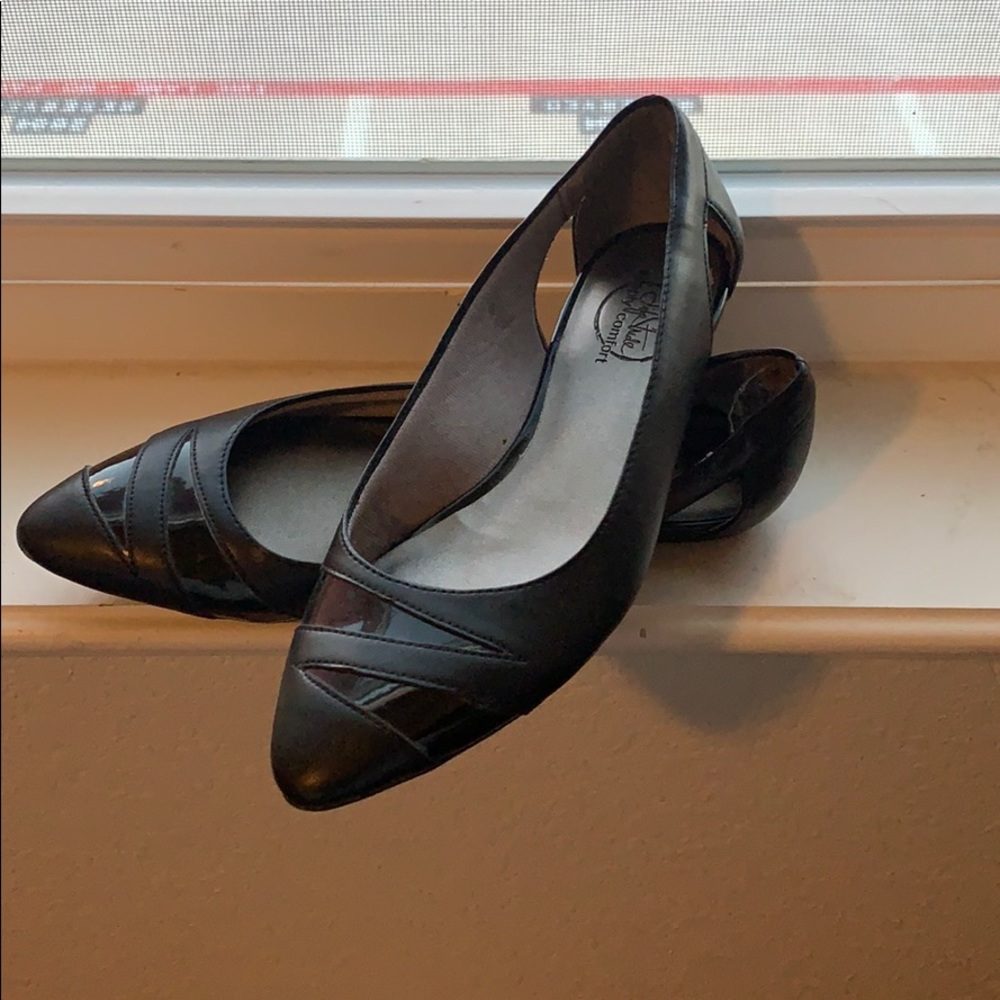 Black flats